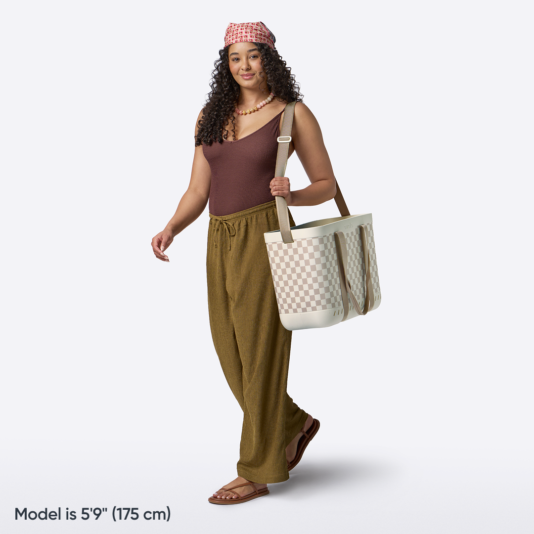 The Sun-Day Tote, Checkin' In / Non-Collapsible